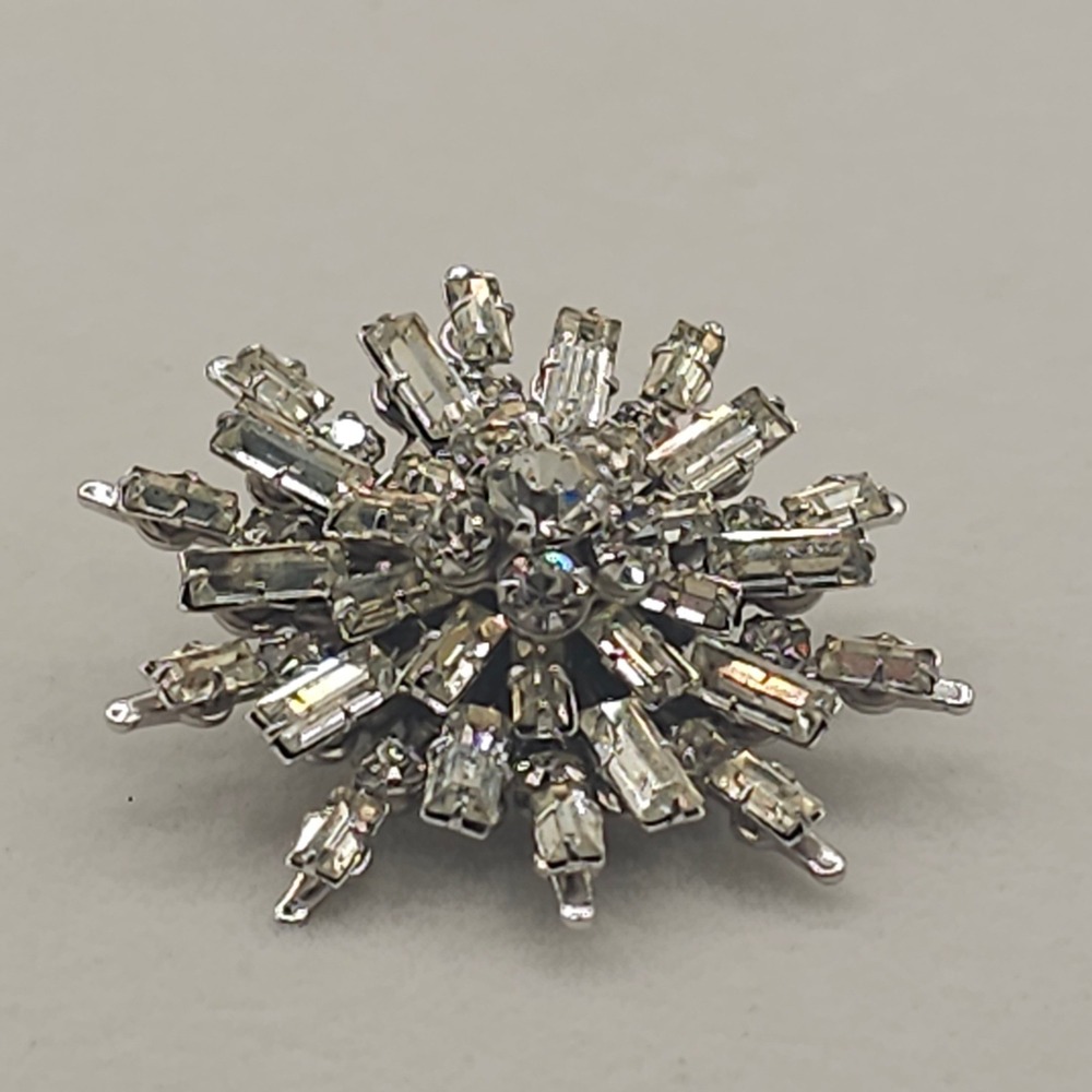 Vintage Starburst Brooch Clear Silver Tone Baguette Rhinestone 1.5" Pin Formal - Picture 15 of 15